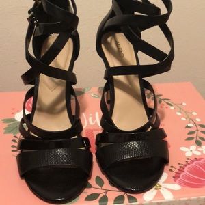 ALDO VALECIA HEELS size 8